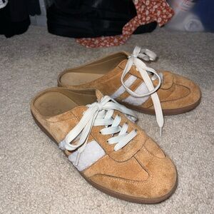 shop taluluh camel color suede slides